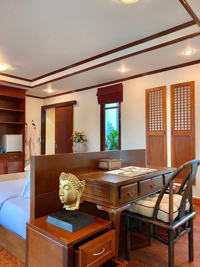 Chinoiserie Collection Resort And Spa Nai Harn Bagian luar foto